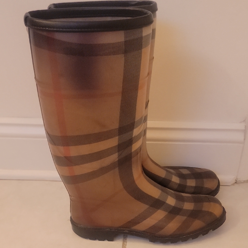 Burberry Plaid Rain Boots